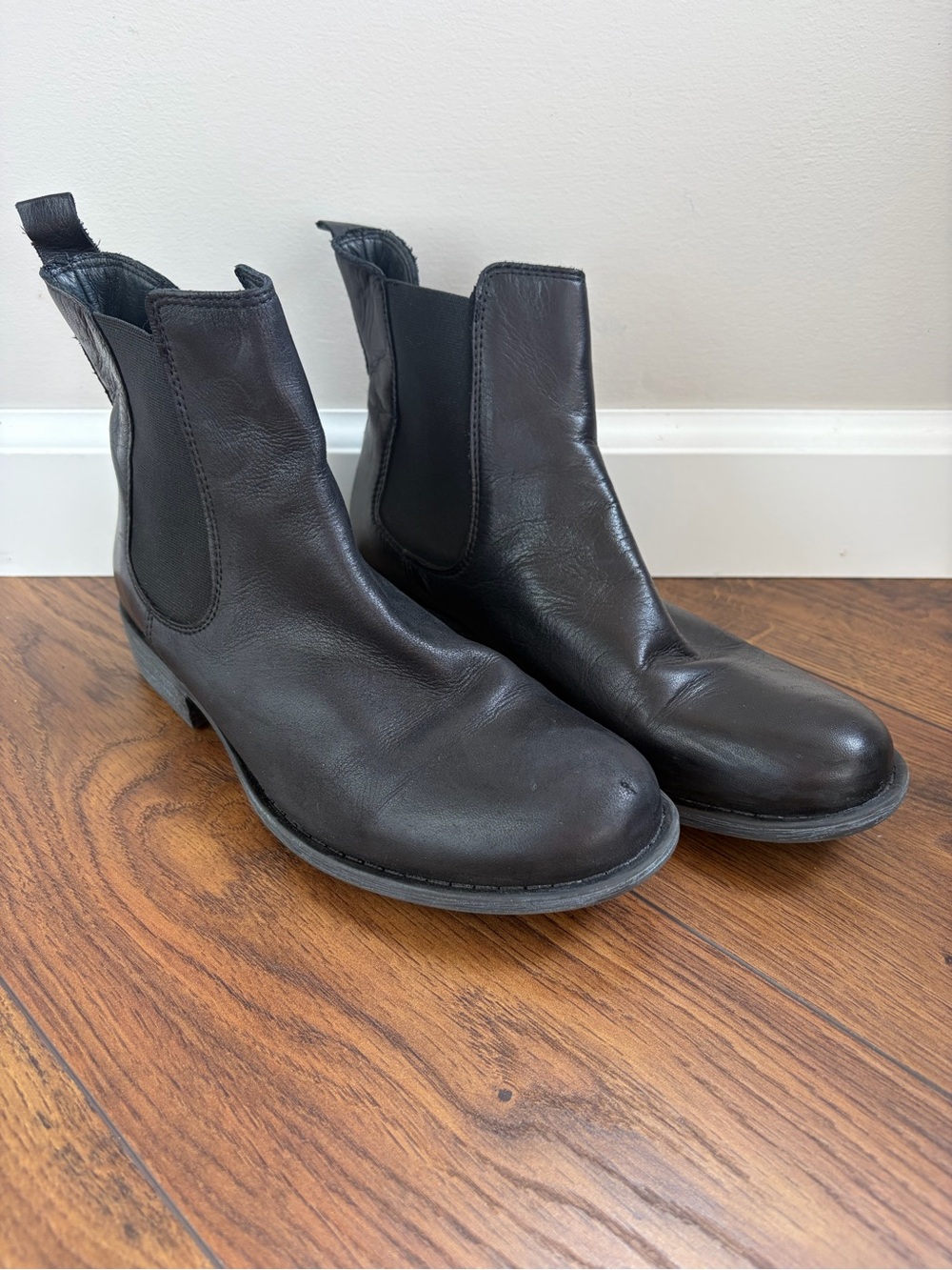 Miz Mooz Black Leather Chelsea Ankle Boots